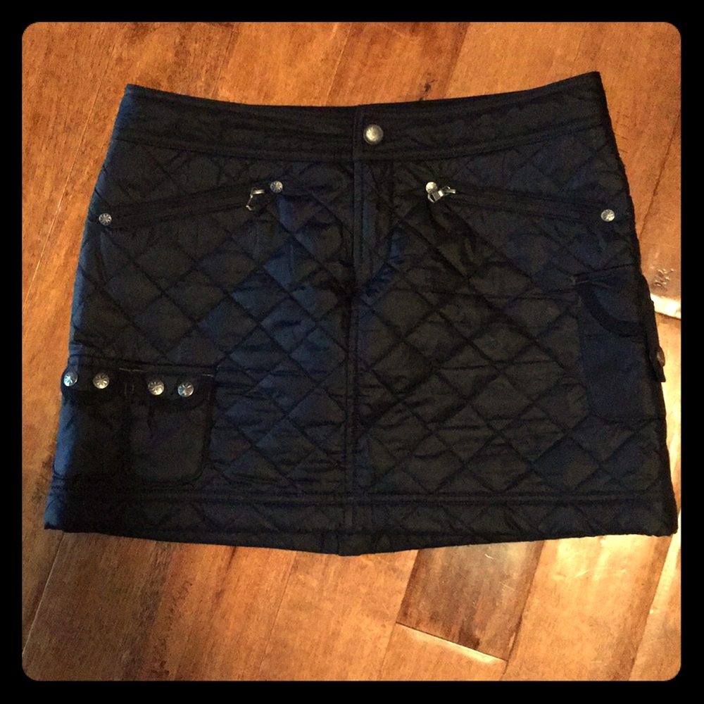 Athleta black insulated skirt. Sz 2